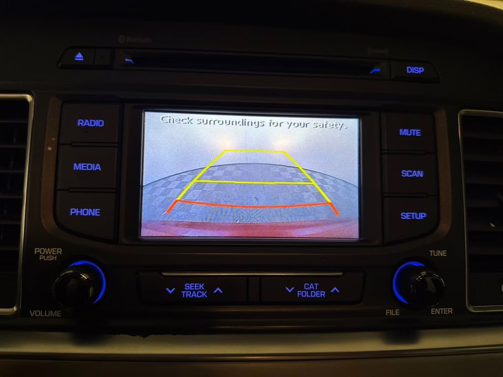 2015 Venetian Red Hyundai Sonata SE FWD Sedan