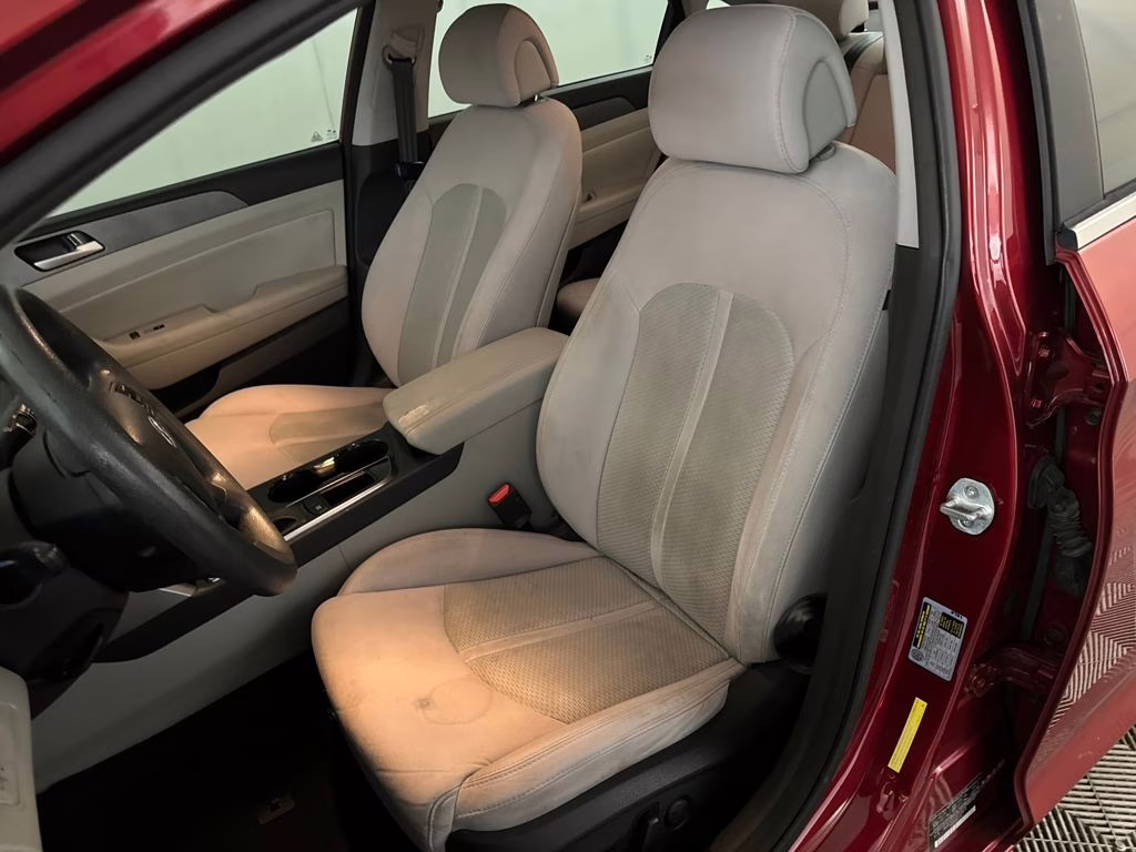2015 Venetian Red Hyundai Sonata SE FWD Sedan
