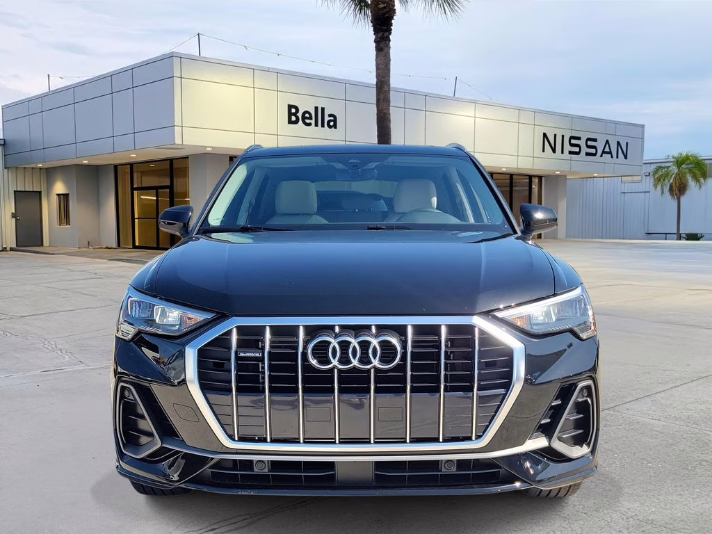 2021 Mythos Black Metallic Audi Q3 Premium AWD SUV