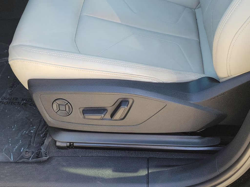 2021 Mythos Black Metallic Audi Q3 Premium AWD SUV