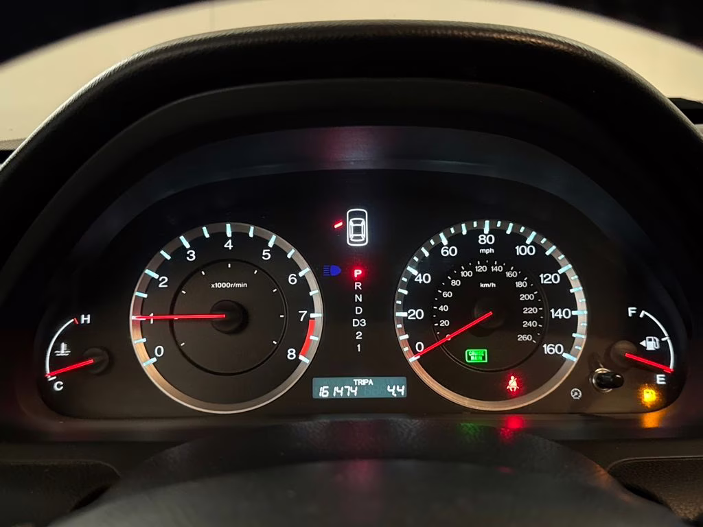 2012 Alabaster Silver Metallic Honda Accord EX-L FWD Sedan