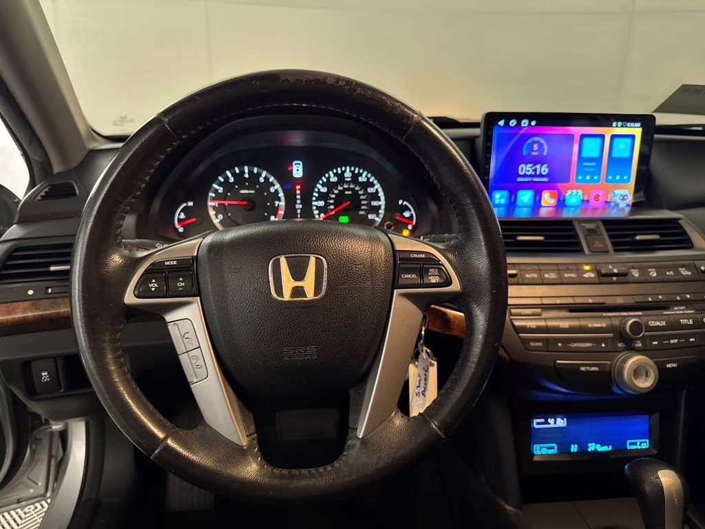 2012 Alabaster Silver Metallic Honda Accord EX-L FWD Sedan