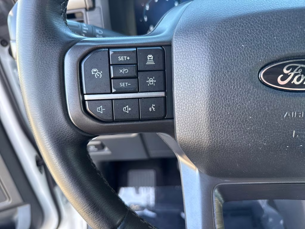 2024 Oxford White Ford F-150 XLT 4X4 Truck