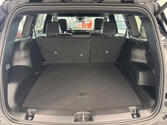 2026 Diamond Black Crystal Pearlcoat Jeep Cherokee Limited 4X4 SUV