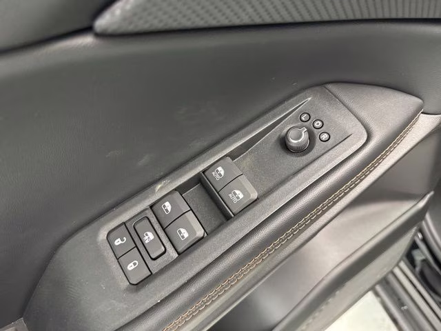 2026 Diamond Black Crystal Pearlcoat Jeep Cherokee Limited 4X4 SUV