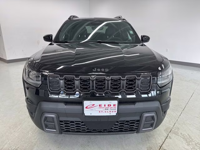 2026 Diamond Black Crystal Pearlcoat Jeep Cherokee Limited 4X4 SUV