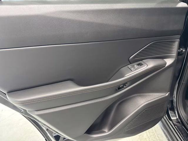 2026 Diamond Black Crystal Pearlcoat Jeep Cherokee Limited 4X4 SUV