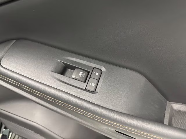 2026 Diamond Black Crystal Pearlcoat Jeep Cherokee Limited 4X4 SUV