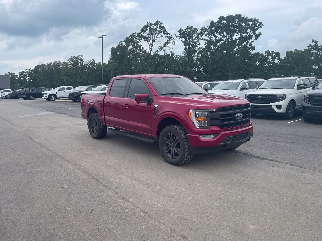 2021 Rapid Red Metallic Tinted Clearcoat Ford F-150 LARIAT 4X4 Truck