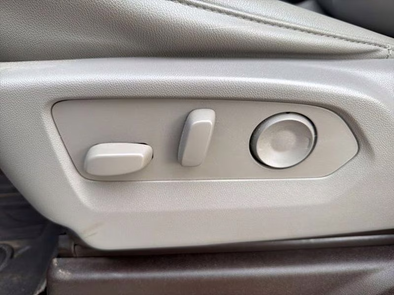 2023 White Frost Tricoat GMC Sierra SLT 4X4 Truck