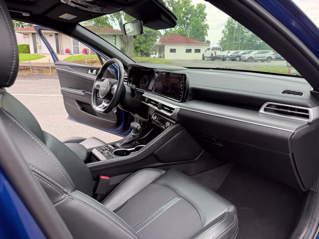 2023 Sapphire Blue Kia K5 GT-Line FWD Sedan
