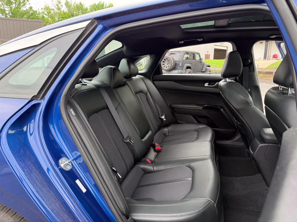 2023 Sapphire Blue Kia K5 GT-Line FWD Sedan
