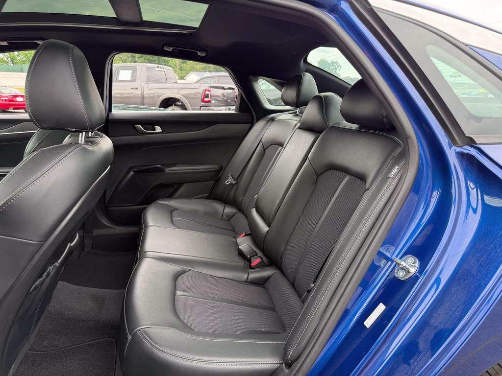 2023 Sapphire Blue Kia K5 GT-Line FWD Sedan