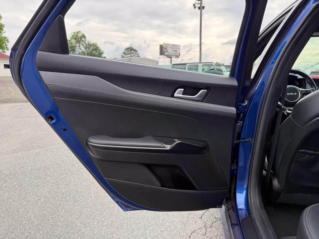2023 Sapphire Blue Kia K5 GT-Line FWD Sedan