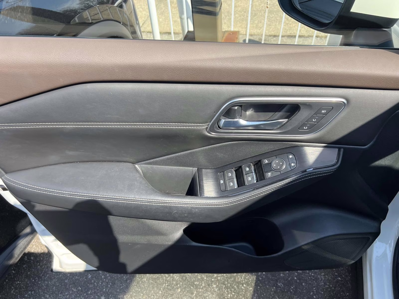 2023 White Nissan Rogue AWD Platinum AWD SUV