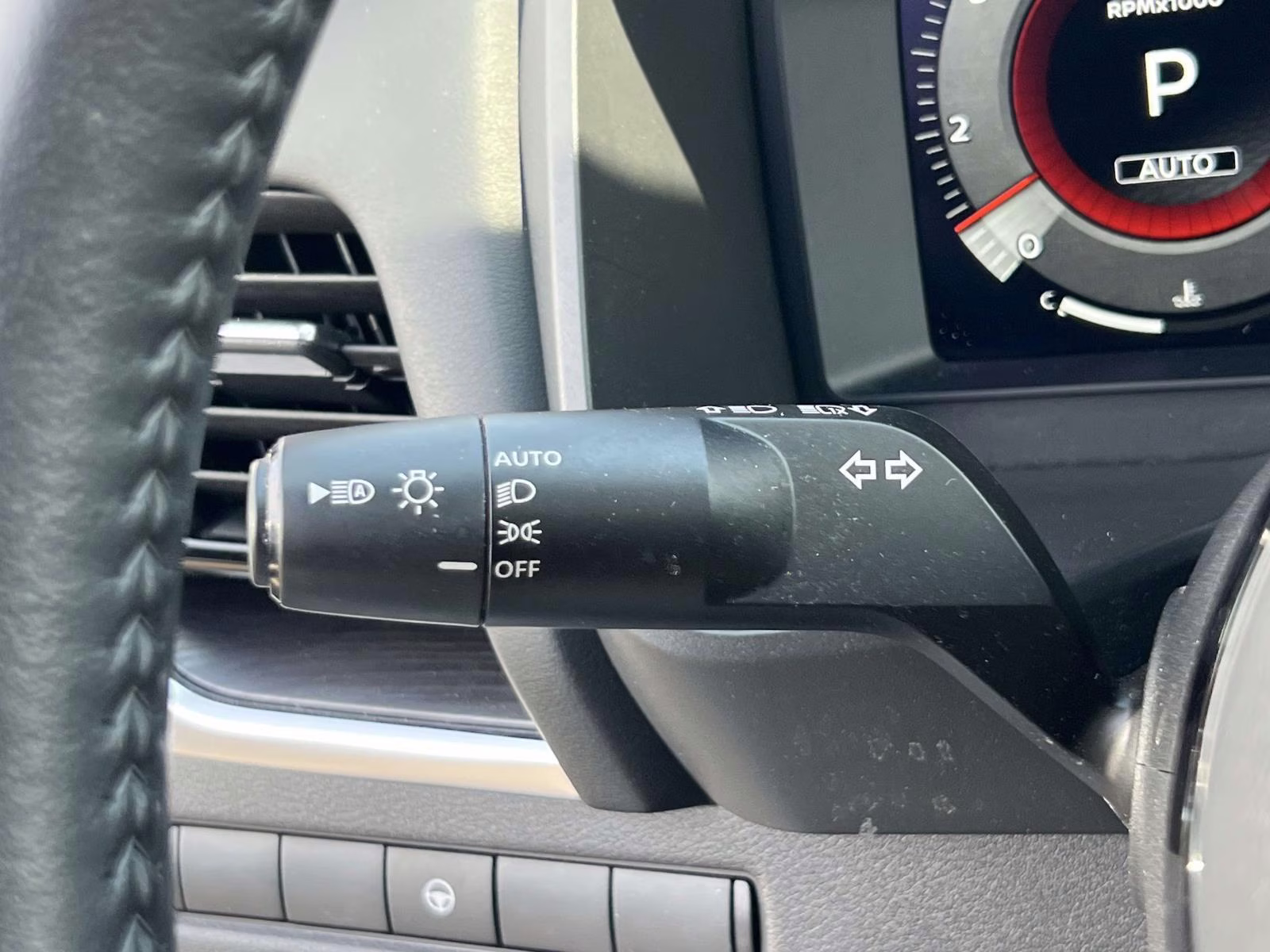 2023 White Nissan Rogue AWD Platinum AWD SUV