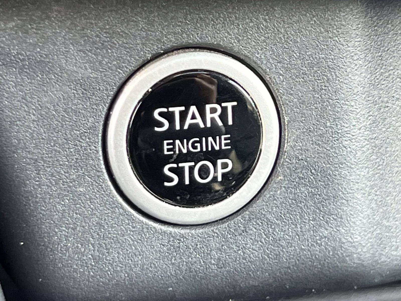 2023 White Nissan Rogue AWD Platinum AWD SUV