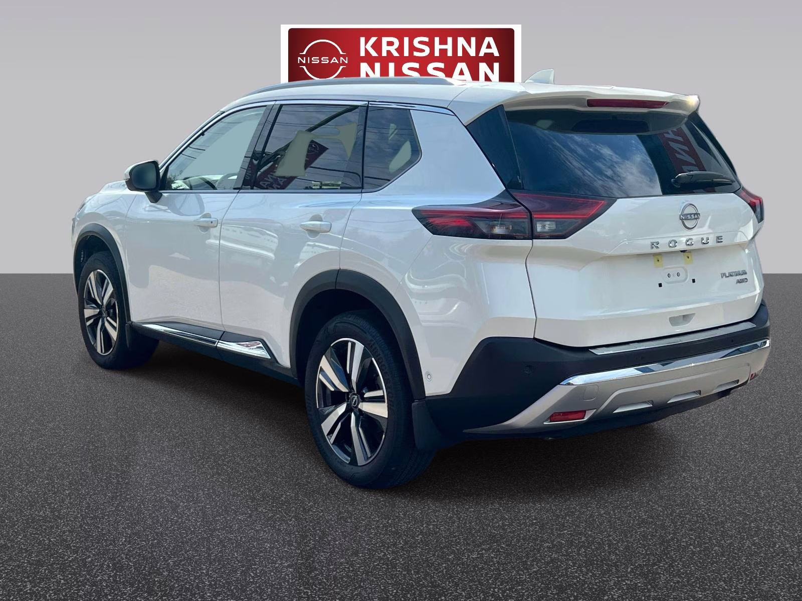 2023 White Nissan Rogue AWD Platinum AWD SUV