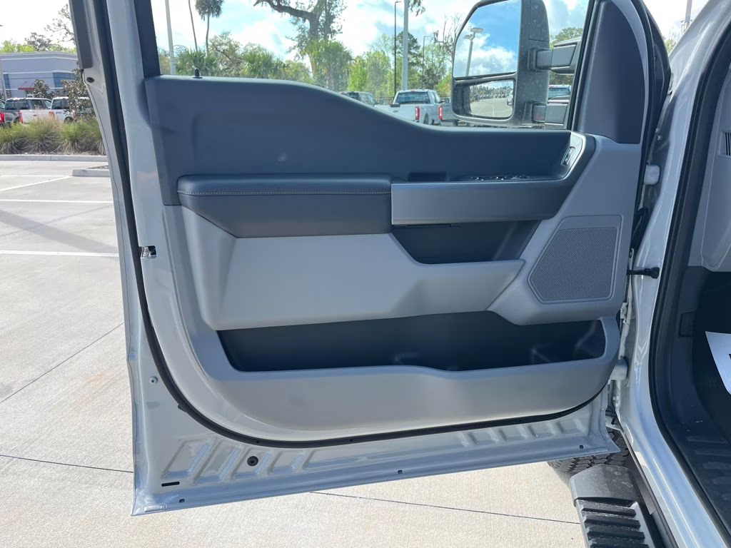 2026 Avalanche Ford Super Duty F-250 SRW XL 4X4 Truck