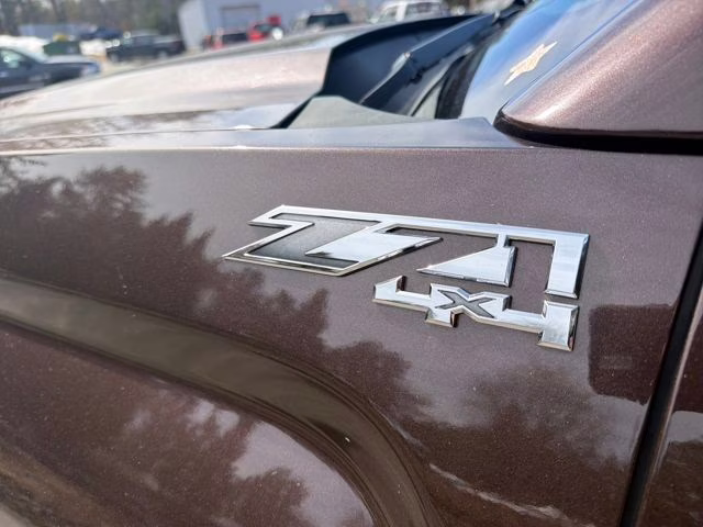 2016 Brown GMC Sierra 1500 SLE 4X4 Truck