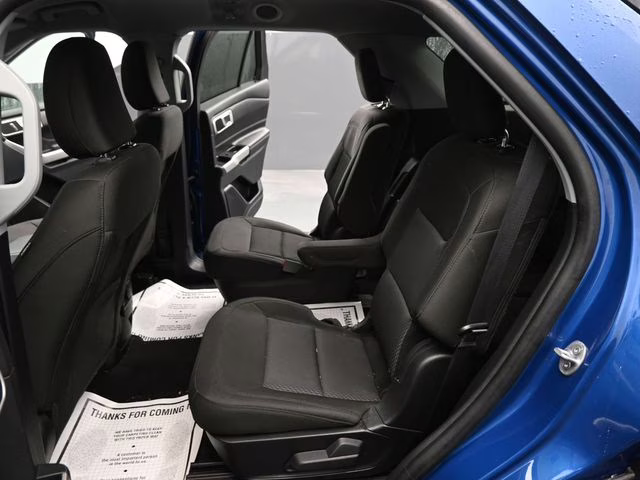 2023 Blue Metallic Ford Explorer XLT 4X4 SUV
