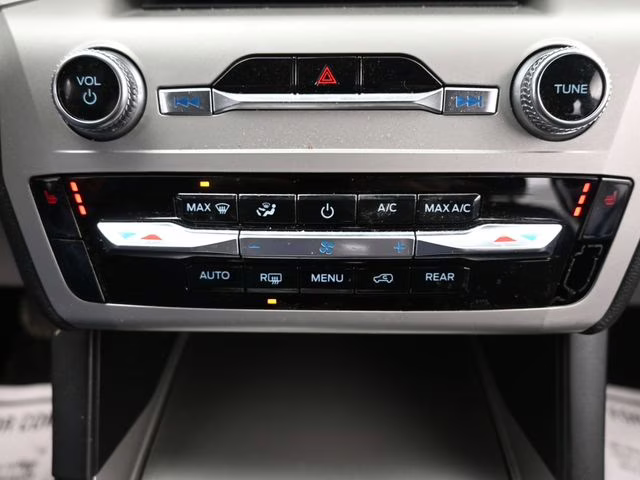 2023 Blue Metallic Ford Explorer XLT 4X4 SUV