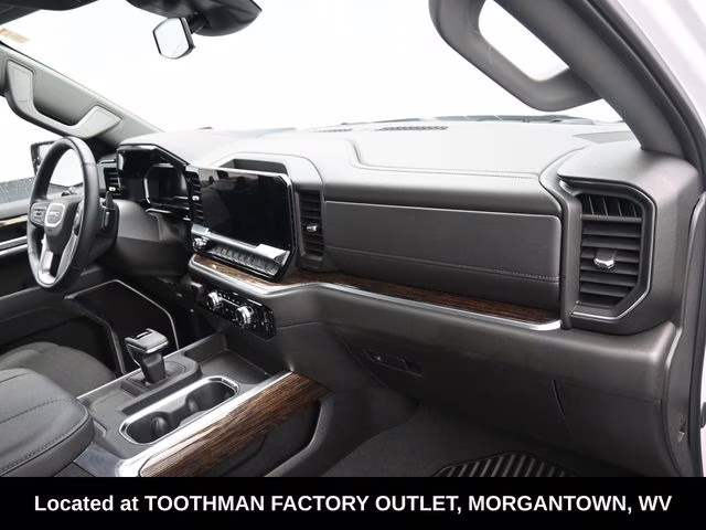 2025 White GMC Sierra 1500 Elevation 4X4 Truck