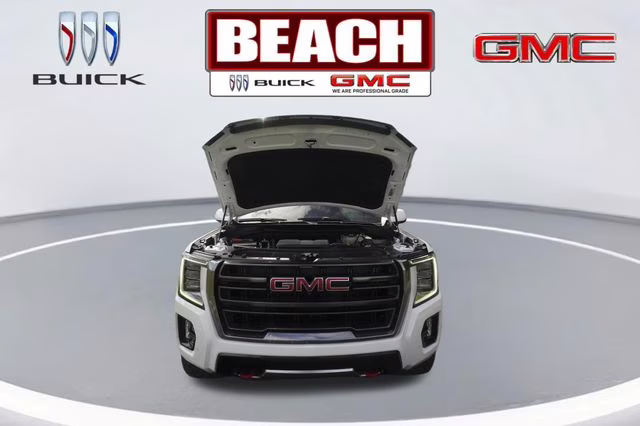 2024 Summit White GMC Yukon AT4 4X4 SUV