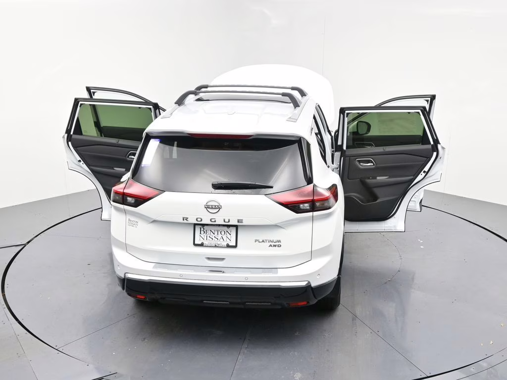 2026 Everest White Pearl Tricoat Nissan Rogue Platinum AWD SUV