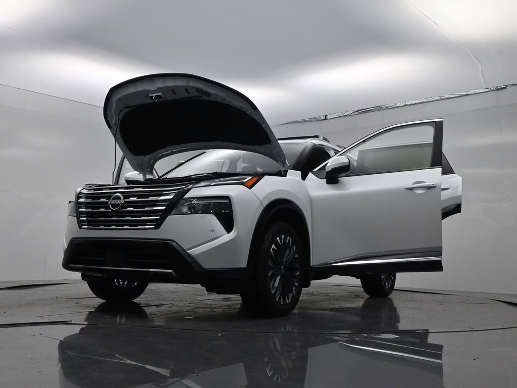 2026 Everest White Pearl Tricoat Nissan Rogue Platinum AWD SUV