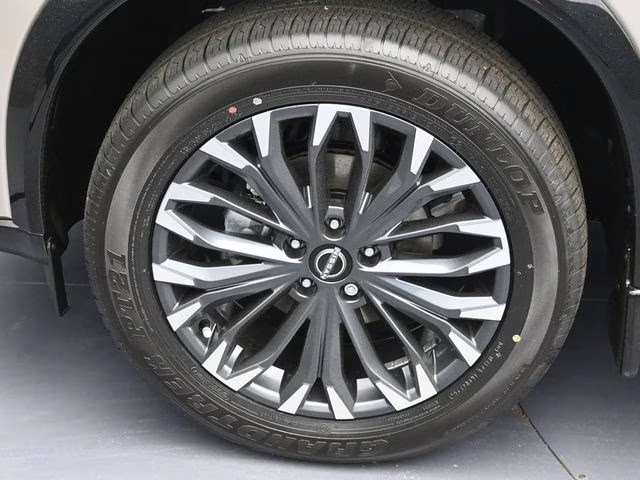 2026 Champagne Silver Metallic Nissan Rogue Platinum AWD SUV