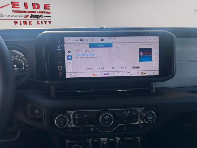 2026 Bright White Clearcoat Jeep Gladiator Sport S 4X4 Truck