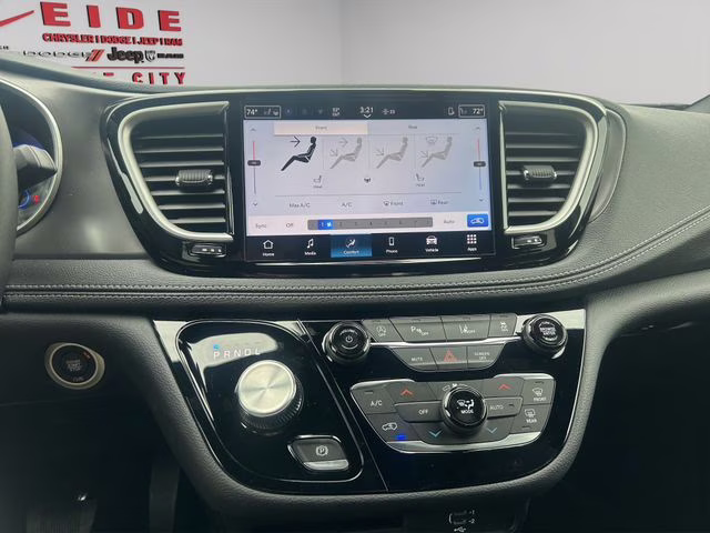 2026 Red Hot Pearlcoat Chrysler Pacifica Select AWD Van