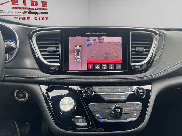 2026 Red Hot Pearlcoat Chrysler Pacifica Select AWD Van