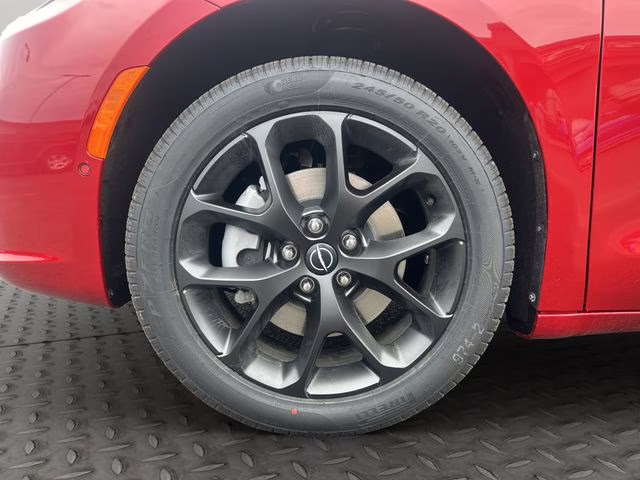 2026 Red Hot Pearlcoat Chrysler Pacifica Select AWD Van