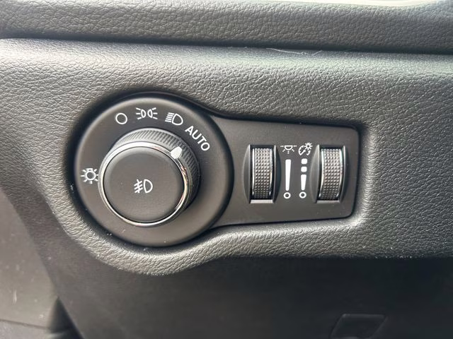 2026 Red Hot Pearlcoat Chrysler Pacifica Select AWD Van