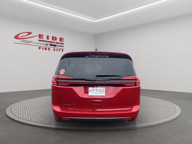 2026 Red Hot Pearlcoat Chrysler Pacifica Select AWD Van