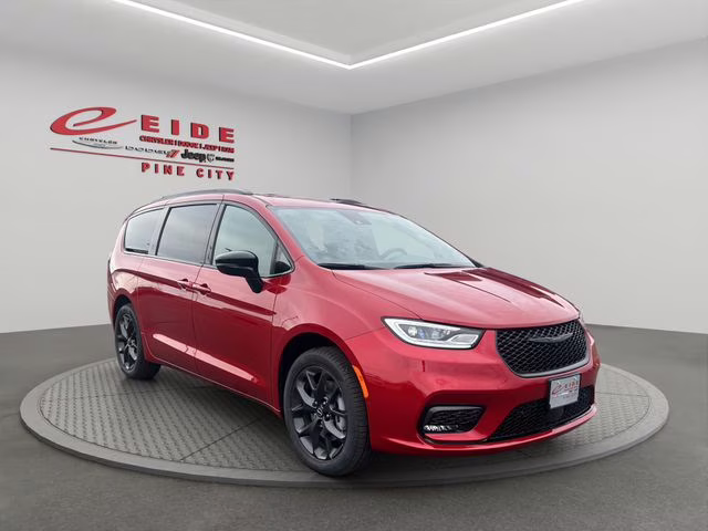 2026 Red Hot Pearlcoat Chrysler Pacifica Select AWD Van