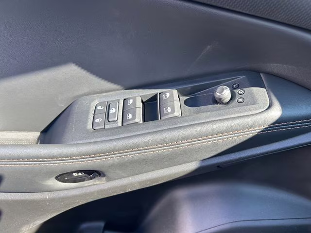 2026 Hydro Blue Pearlcoat Jeep Cherokee Limited 4X4 SUV