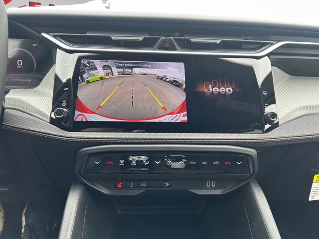 2026 Red Hot Pearlcoat Jeep Cherokee Limited 4X4 SUV