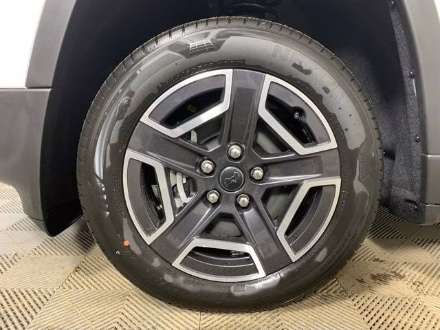 2026 Bright White Clearcoat Jeep Cherokee Limited 4X4 SUV