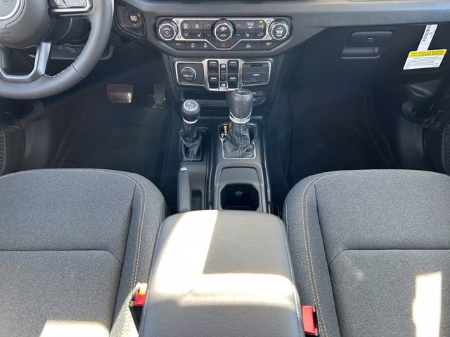 2026 Granite Crystal Metallic Clearcoat Jeep Gladiator Sport S 4X4 Truck