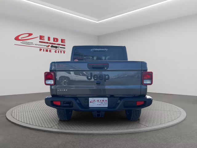 2026 Granite Crystal Metallic Clearcoat Jeep Gladiator Sport S 4X4 Truck