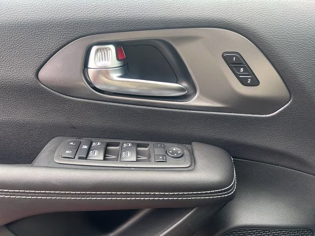 2026 Red Hot Pearlcoat Chrysler Pacifica Select AWD Van