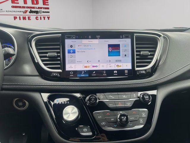 2026 Red Hot Pearlcoat Chrysler Pacifica Select AWD Van