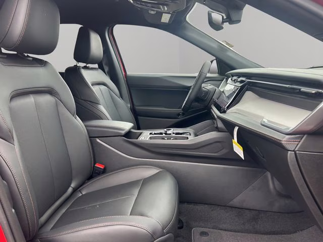 2026 Red Hot Pearlcoat Jeep Cherokee Limited 4X4 SUV