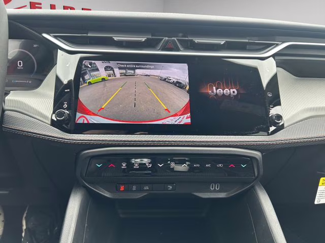 2026 Red Hot Pearlcoat Jeep Cherokee Limited 4X4 SUV