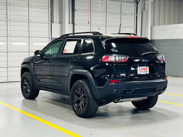 2019 Diamond Black Crystal Pearlcoat Jeep Cherokee Latitude 4X4 SUV