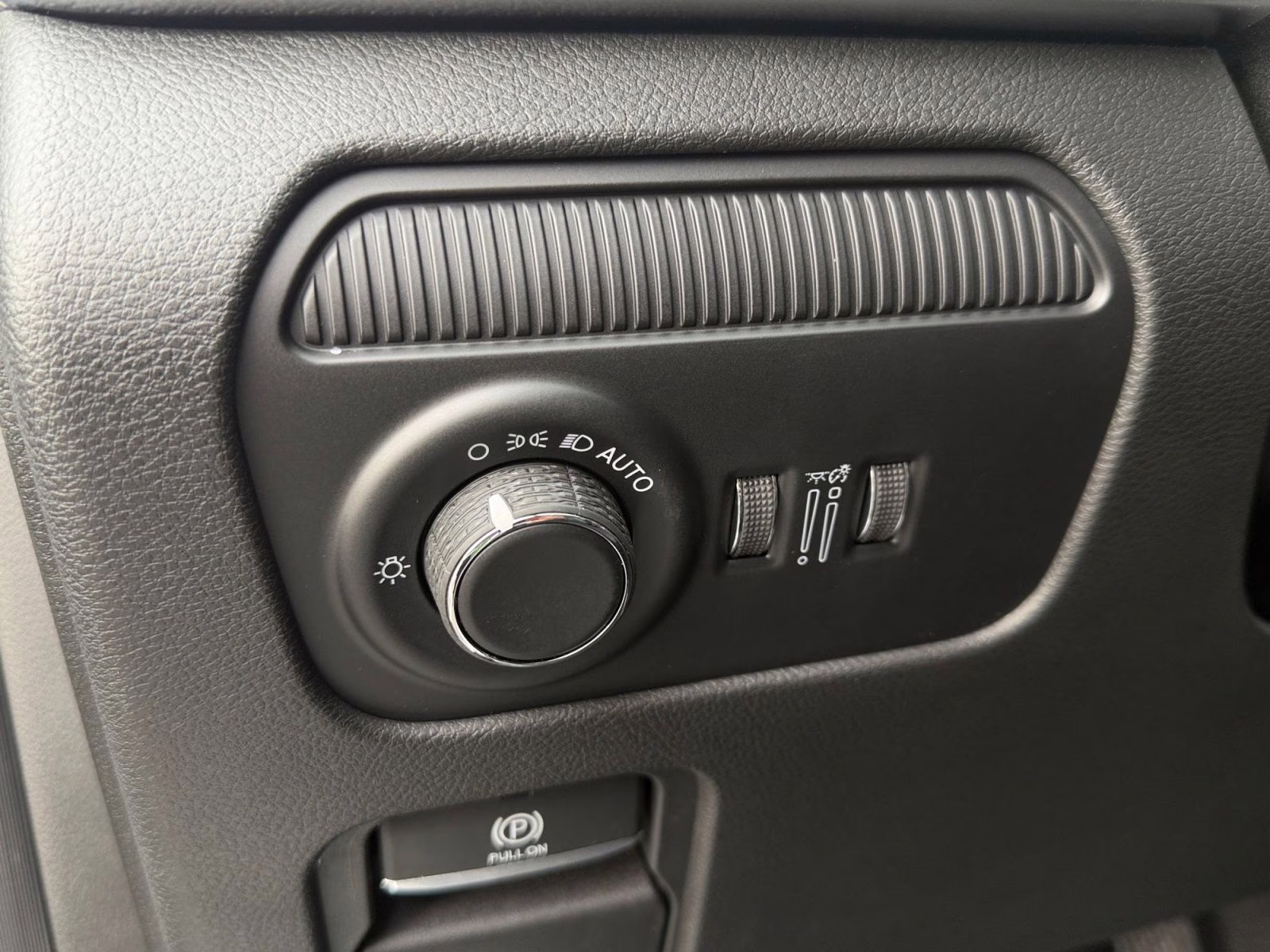 2026 Bright White Clearcoat Jeep Grand Wagoneer L Summit Obsidian 4X4 SUV