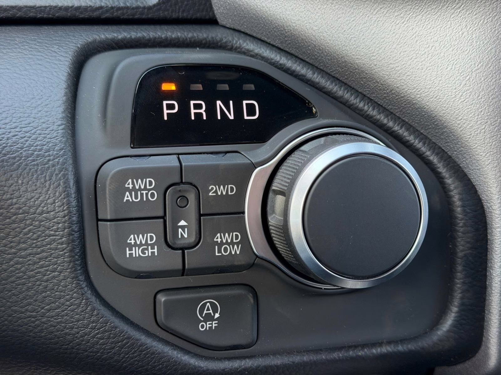 2026 Diamond Black Crystal Pearlcoat Ram 1500 Big Horn/Lone Star 4X4 Truck